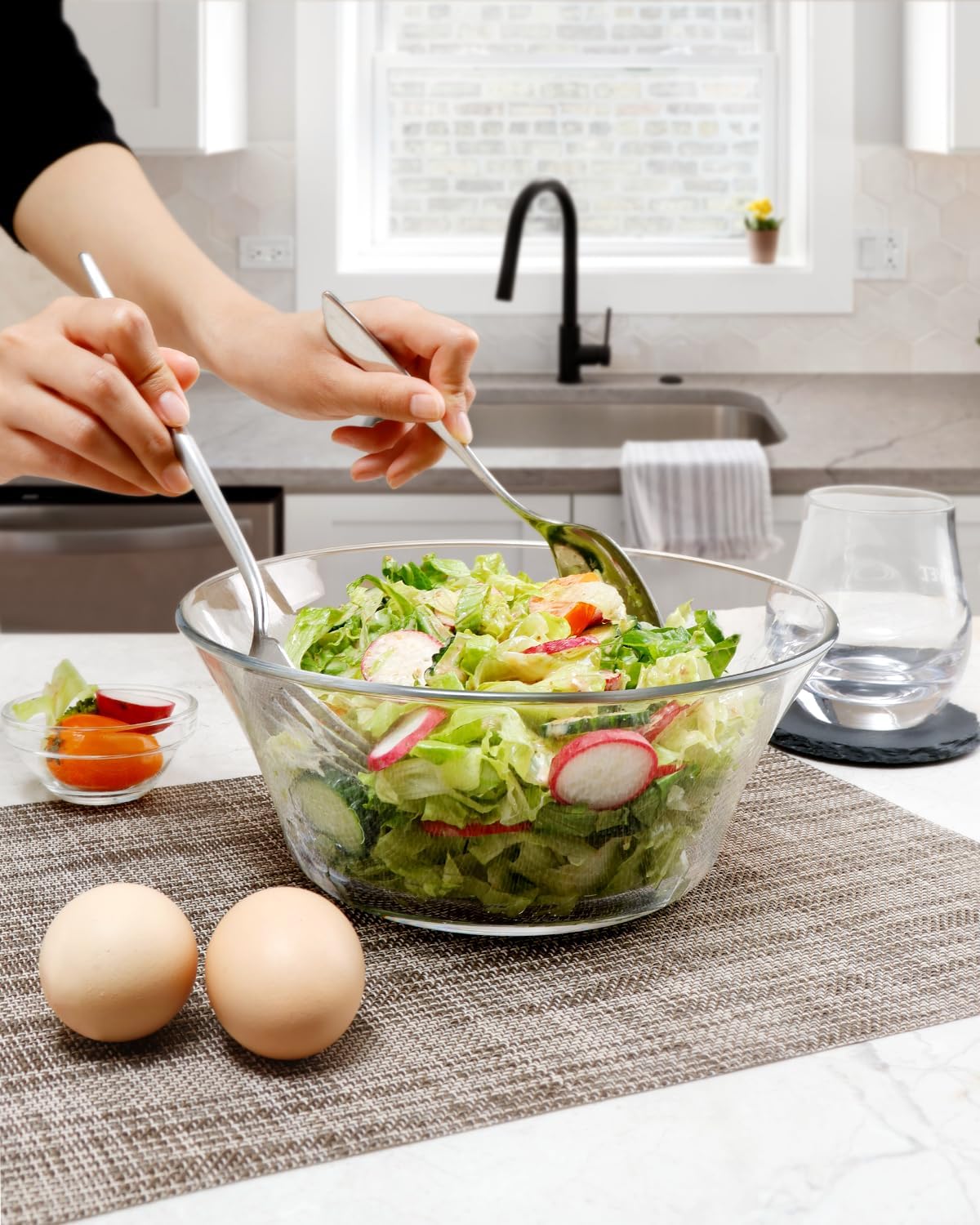 NUTRIUPS 2 Pack 8.5 inch Glass Salad Bowl (57 oz)