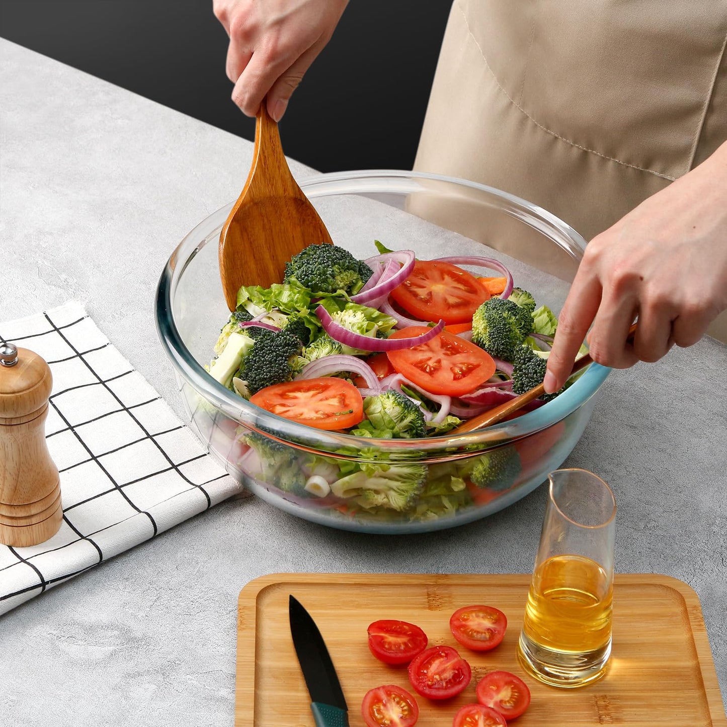 NUTRIUPS 6 Quart Large Glass Mixing Bowl, Clear Large Salad Bowls Glass Big Mixing Bowls for Kitchen